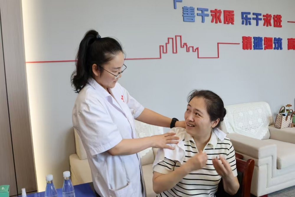 “守護(hù)健康 悅享關(guān)懷”關(guān)愛職工活動走進(jìn)陜煤建設(shè)基層單位 “守護(hù)健康 悅享關(guān)懷”關(guān)愛職工活動走進(jìn)陜煤建設(shè)基層單位